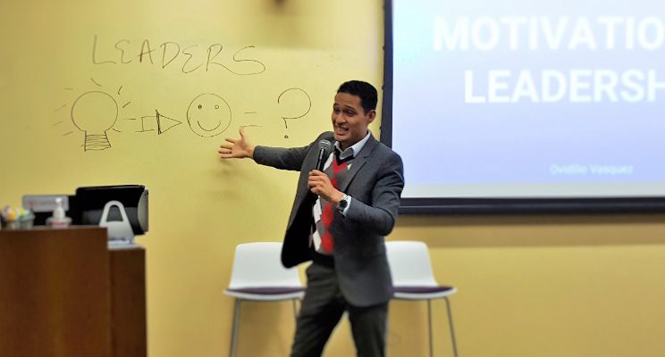 3-keys-to-be-a-confident-public-speaker-in-2017-even-if-you-have-an-accent-like-me