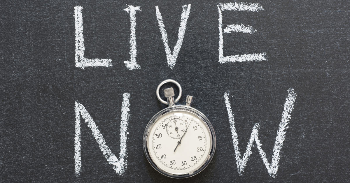 blog-forget-the-past-forego-the-future-how-to-start-living-in-the-present